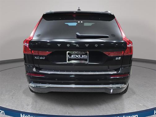 2022 Volvo XC60 B5 Inscription