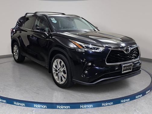Midnight Black Metallic 2020 Toyota Highlander Limited