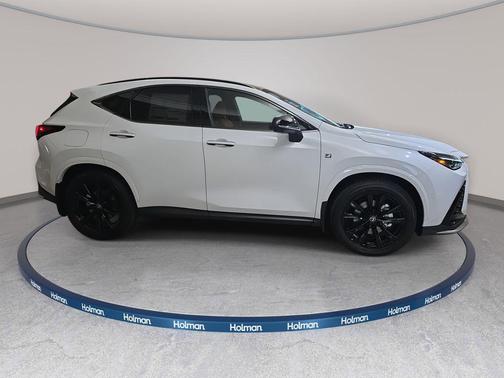 2026 Lexus NX 450h+ F SPORT Handling
