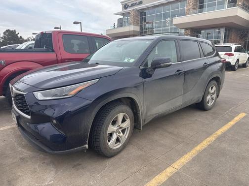 2021 Toyota Highlander LE