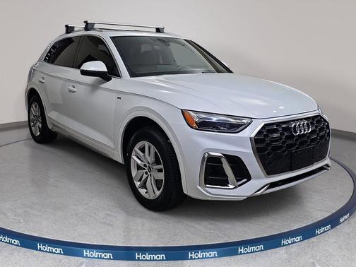 Glacier White Metallic 2022 Audi Q5 45 S line Premium