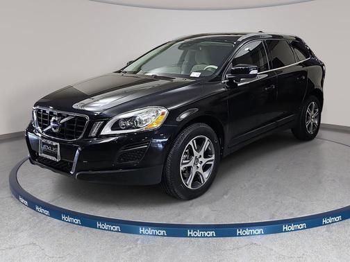 Black Sapphire Metallic 2013 Volvo XC60 T6