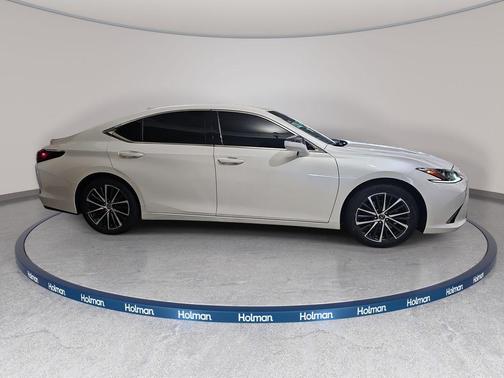 Eminent White Pearl 2024 Lexus ES 350 Base