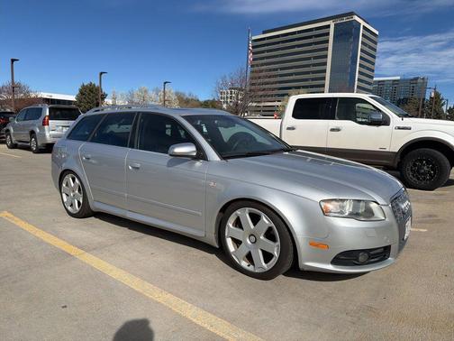 Light Silver 2005 Audi S4 4.2 Avant quattro