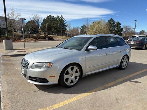 Light Silver 2005 Audi S4 4.2 Avant quattro