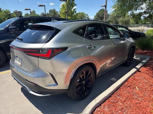 2025 Lexus NX 450h+ F SPORT Handling