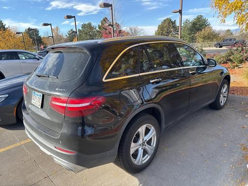 2017 Mercedes-Benz GLC 300 4MATIC