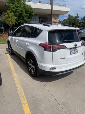 Super White 2017 Toyota RAV4 XLE