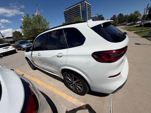 Alpine White 2022 BMW X5 xDrive40i