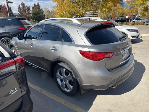 2010 INFINITI FX35 Base