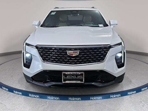 Crystal White Tricoat 2024 Cadillac XT4 Premium Luxury