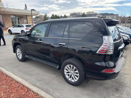 2023 Lexus GX 460 Premium