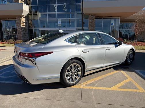 2018 Lexus LS 500 Base