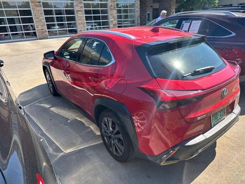Redline 2019 Lexus UX 250h F Sport