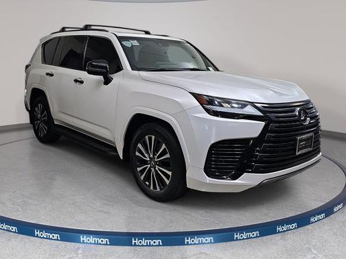 Eminent White Pearl 2022 Lexus LX 600 Premium