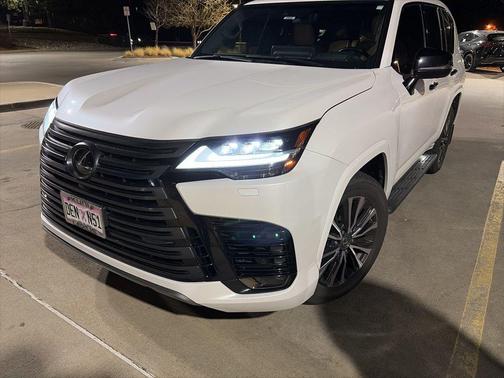 2022 Lexus LX 600 Premium
