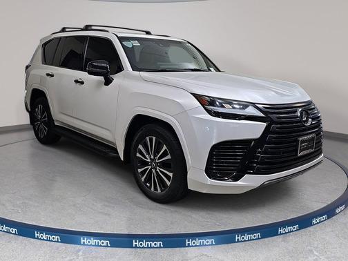 Eminent White Pearl 2022 Lexus LX 600 Premium