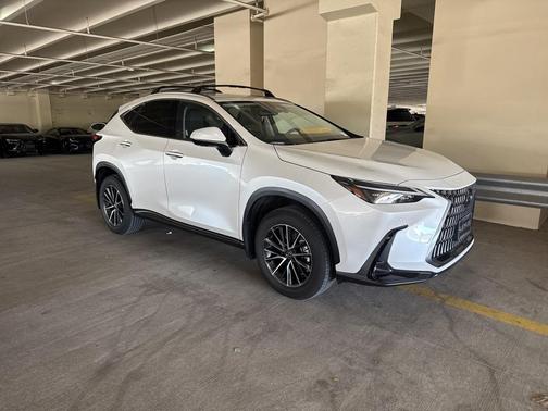 2025 Lexus NX 350h Premium