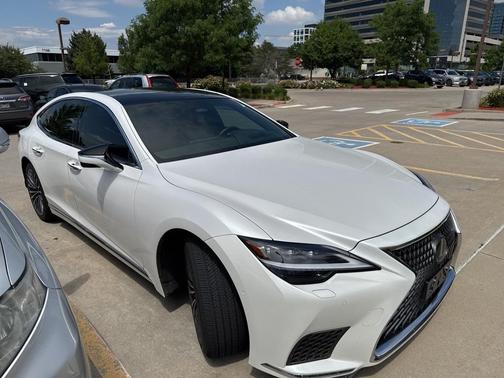 2024 Lexus LS 500 Base