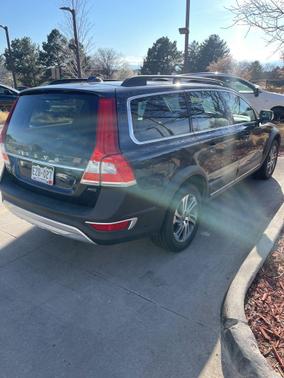 Caspian Blue Metallic 2014 Volvo XC70 3.2