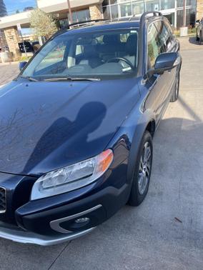 Caspian Blue Metallic 2014 Volvo XC70 3.2