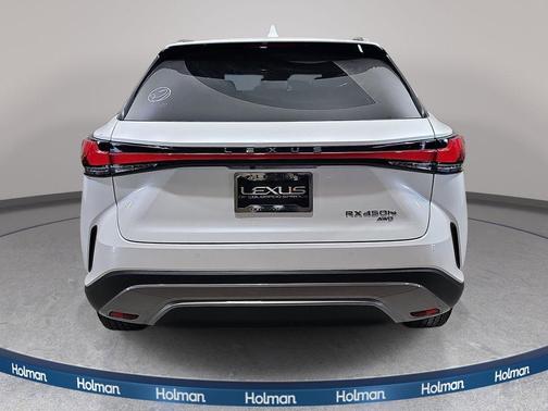 Pear 2026 Lexus RX 450h+ Base