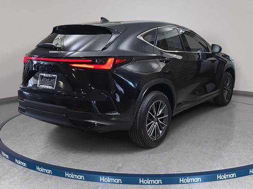 2026 Lexus NX 450h+ Luxury