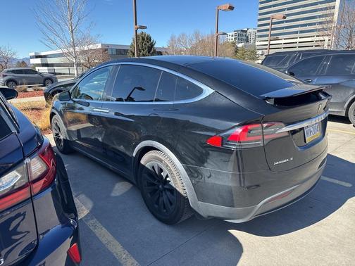 2018 Tesla Model X 75D