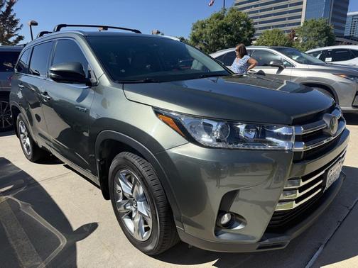 2019 Toyota Highlander Hybrid Limited