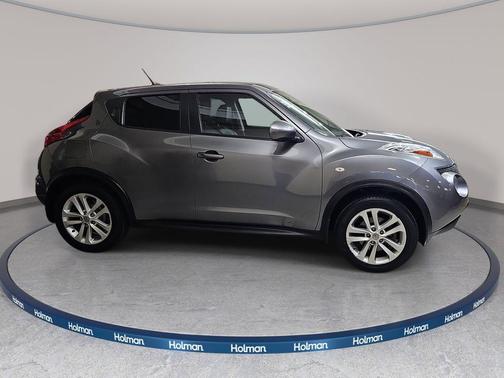 Gun Metallic Pearl Metallic 2013 Nissan Juke SL