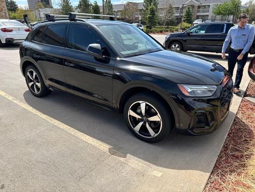 Mythos Black Metallic 2022 Audi Q5 45 S line Premium Plus