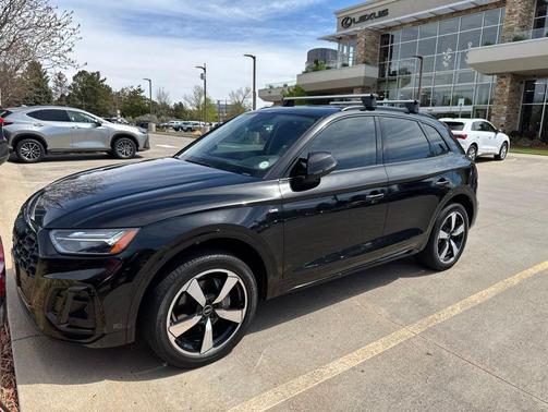 Mythos Black Metallic 2022 Audi Q5 45 S line Premium Plus