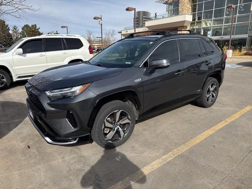 2023 Toyota RAV4 Prime SE