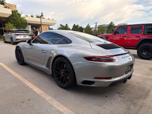 GT Silver Metallic 2017 Porsche 911 Carrera GTS