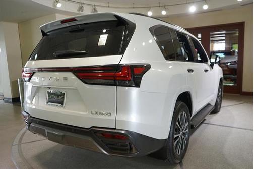 2023 Lexus LX 600 Premium