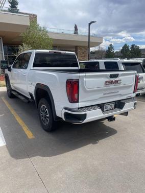 Summit White 2021 GMC Sierra 2500 AT4