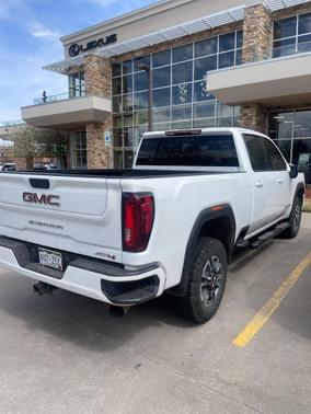 Summit White 2021 GMC Sierra 2500 AT4