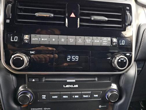 Starfire Pearl 2022 Lexus GX 460 Premium