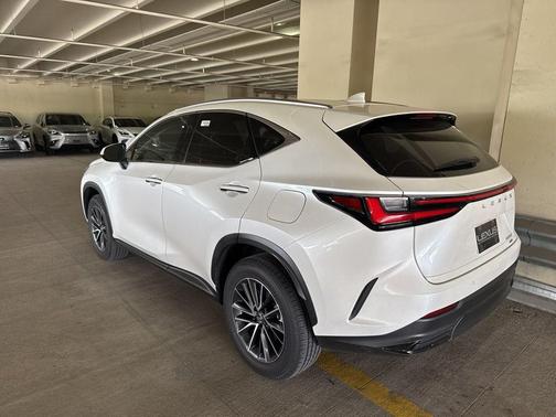 Eminent White Pearl 2025 Lexus NX 350h Premium