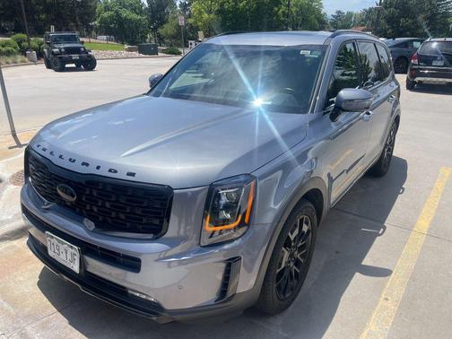 Everlasting Silver 2021 Kia Telluride SX