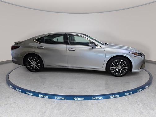 Iridium 2025 Lexus ES 300h Base