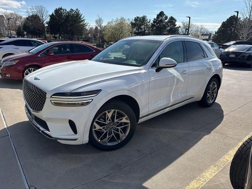 Alta White 2022 Genesis GV70 2.5T AWD