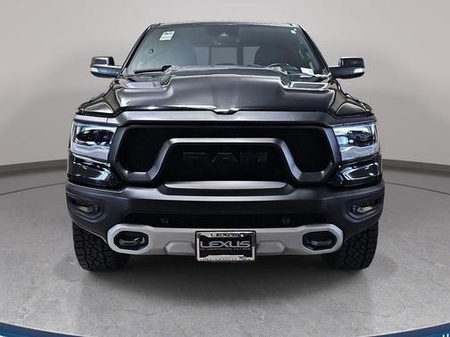 Diamond Black Crystal Pearlcoat 2021 RAM 1500 Rebel