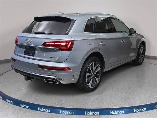 2022 Audi Q5 45 S line Prestige