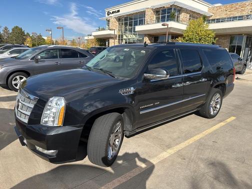 2013 Cadillac Escalade ESV Platinum Edition