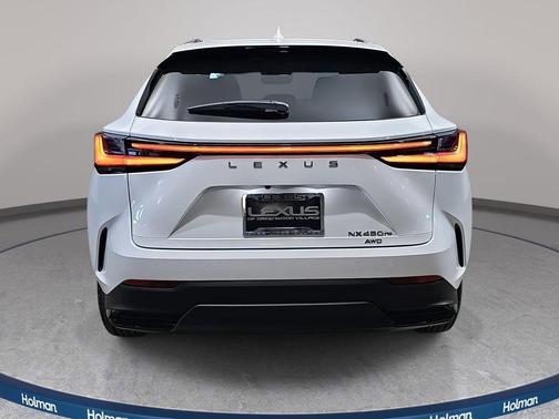 2026 Lexus NX 450h+ Luxury