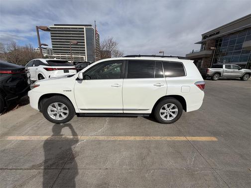 2013 Toyota Highlander Hybrid Base