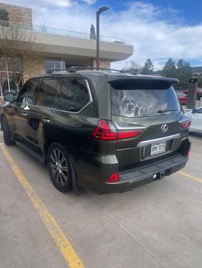 2021 Lexus LX 570 Three-Row