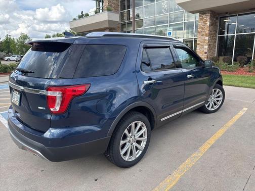 Blue Jeans Metallic 2016 Ford Explorer Limited