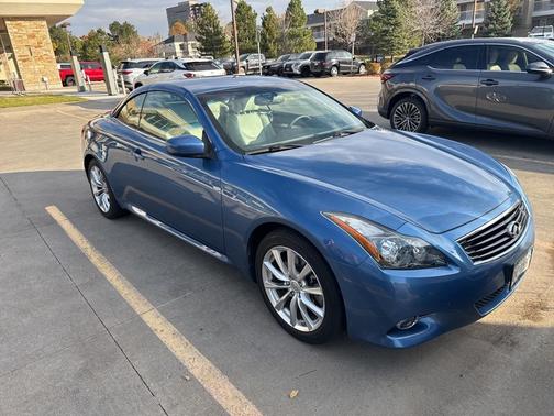 2011 INFINITI G37 Base